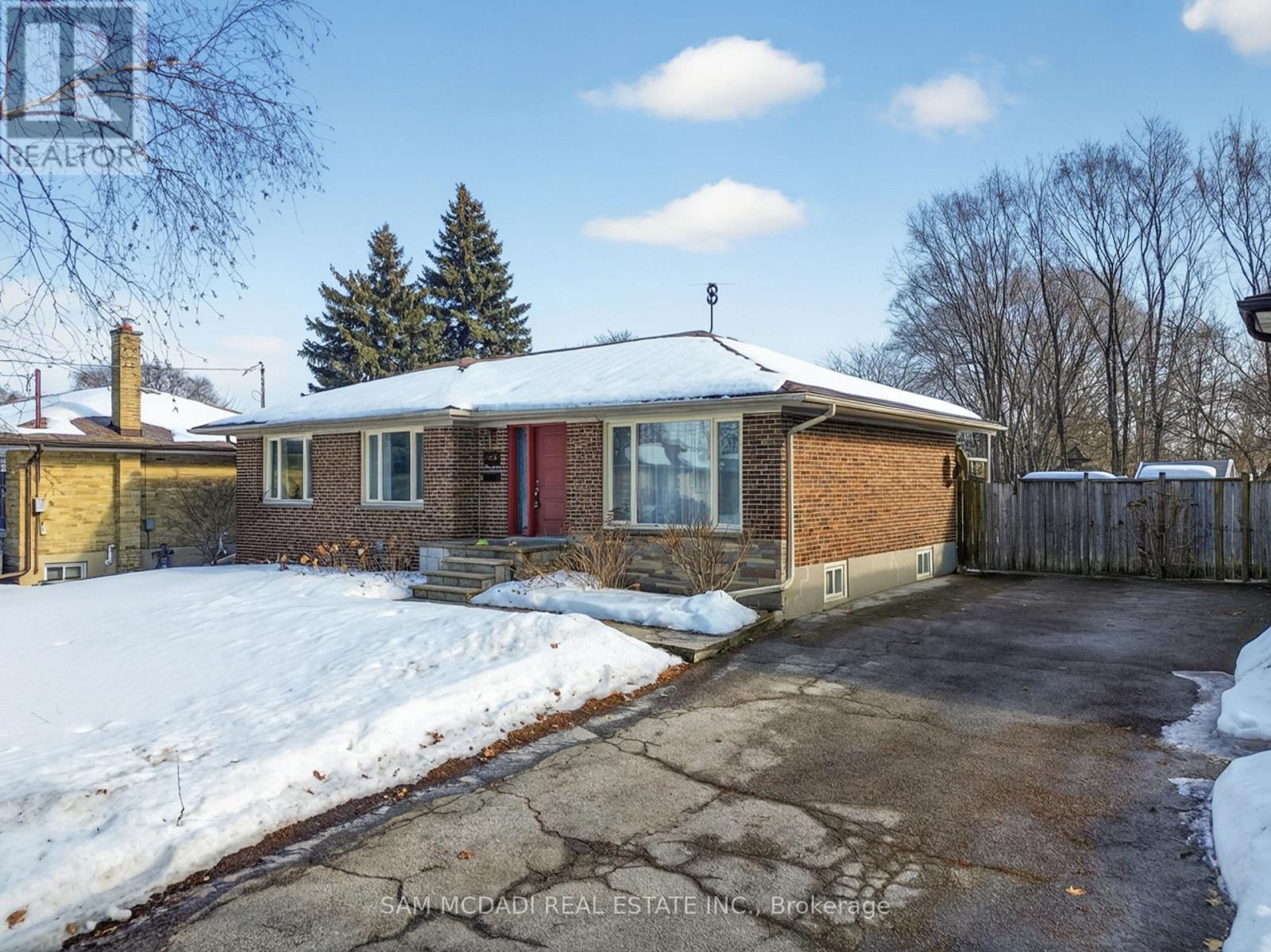 1655 Springwell Avenue, Mississauga, ON - Outdoor