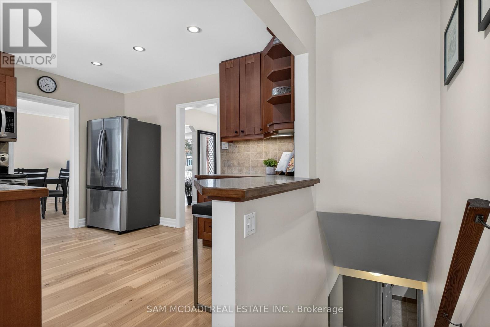 1655 Springwell Avenue, Mississauga, ON - Indoor Photo Showing Kitchen