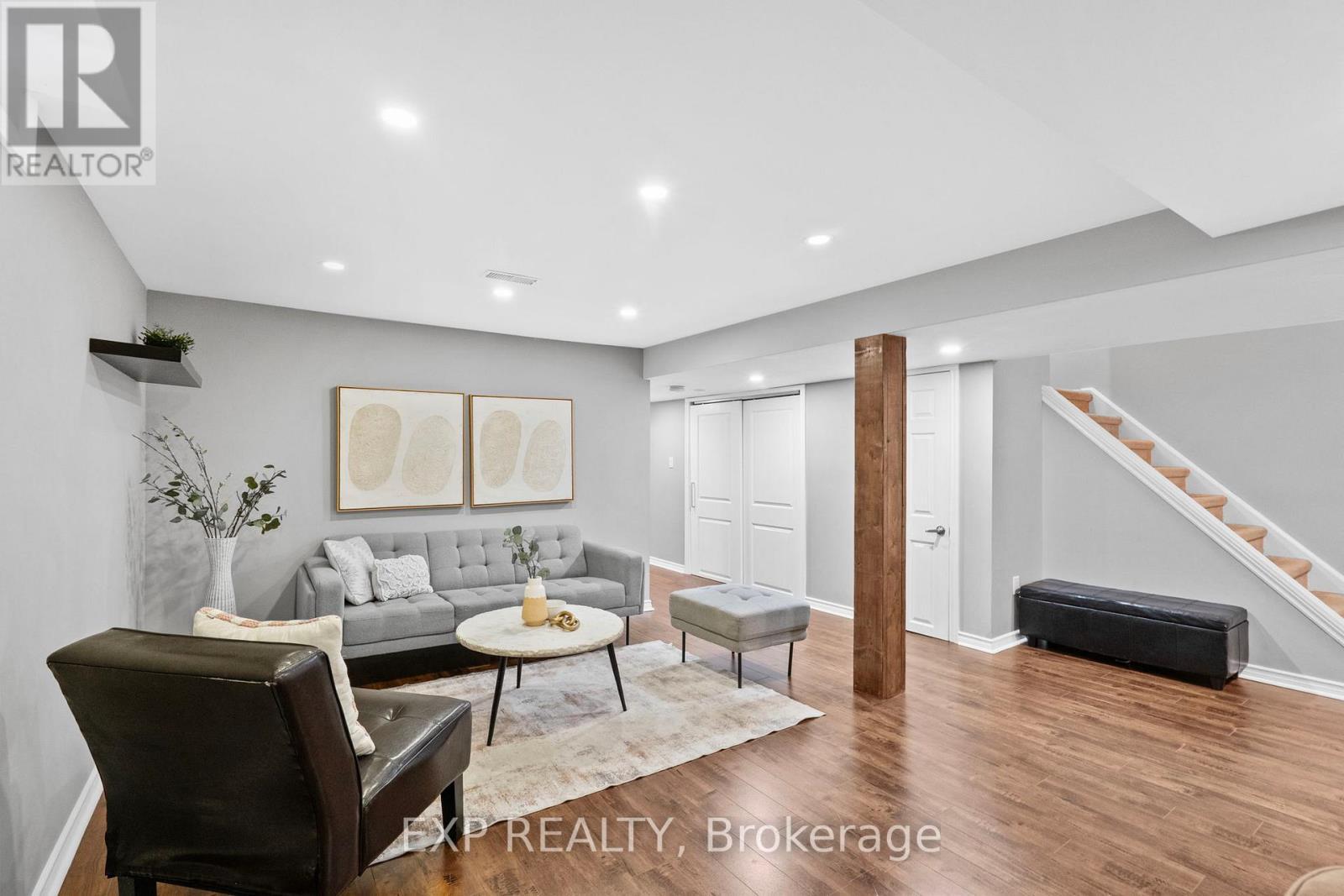 3005 Olympus Mews, Mississauga, ON - Indoor