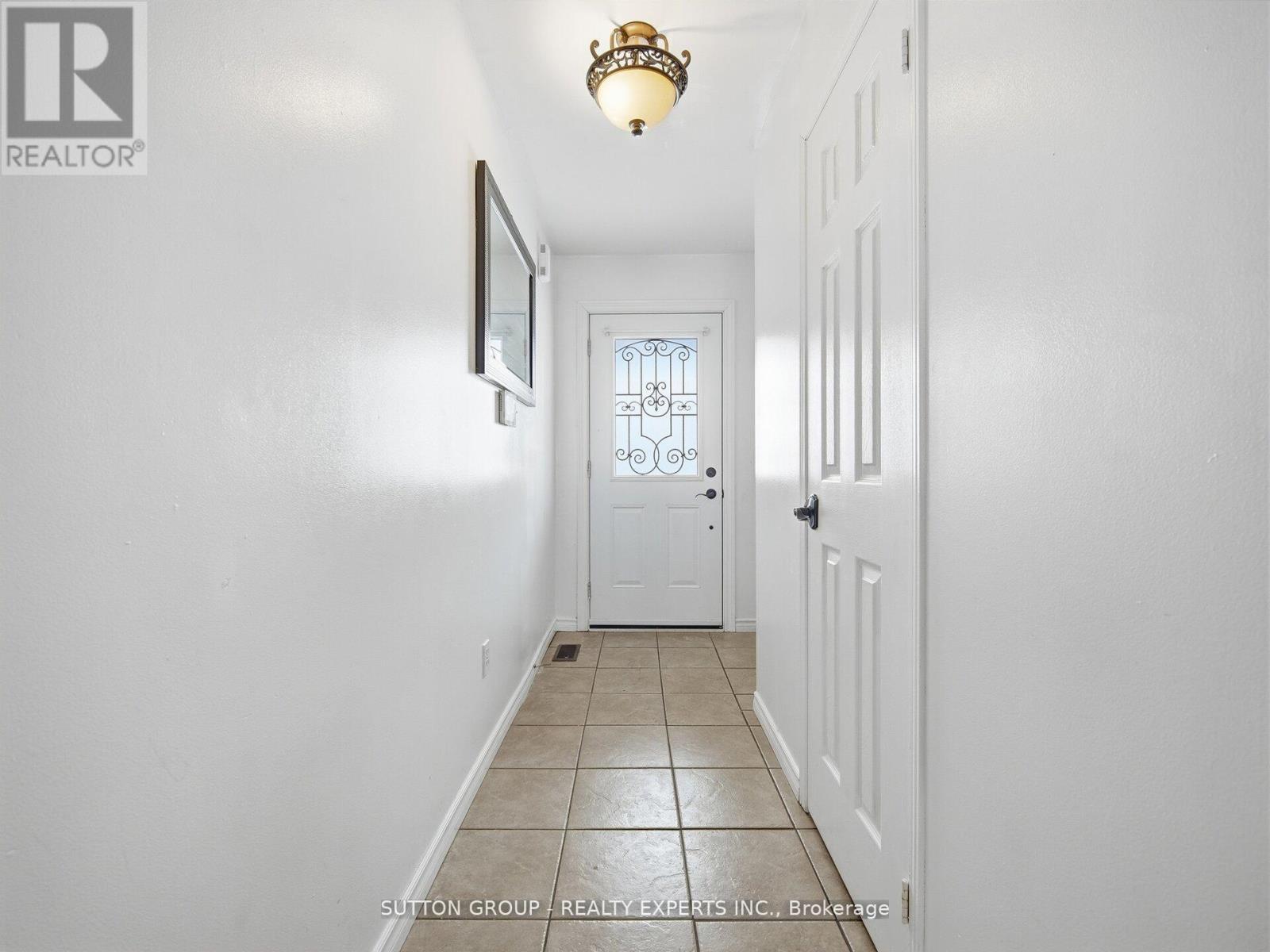 45 Ridgefield Court, Brampton, ON - Indoor Photo Showing Other Room