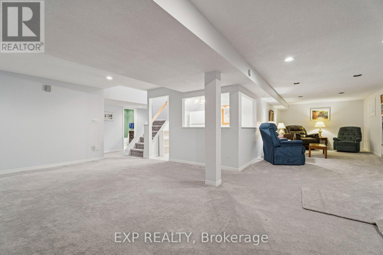 209 Nottingham Drive, Oakville, ON - Indoor