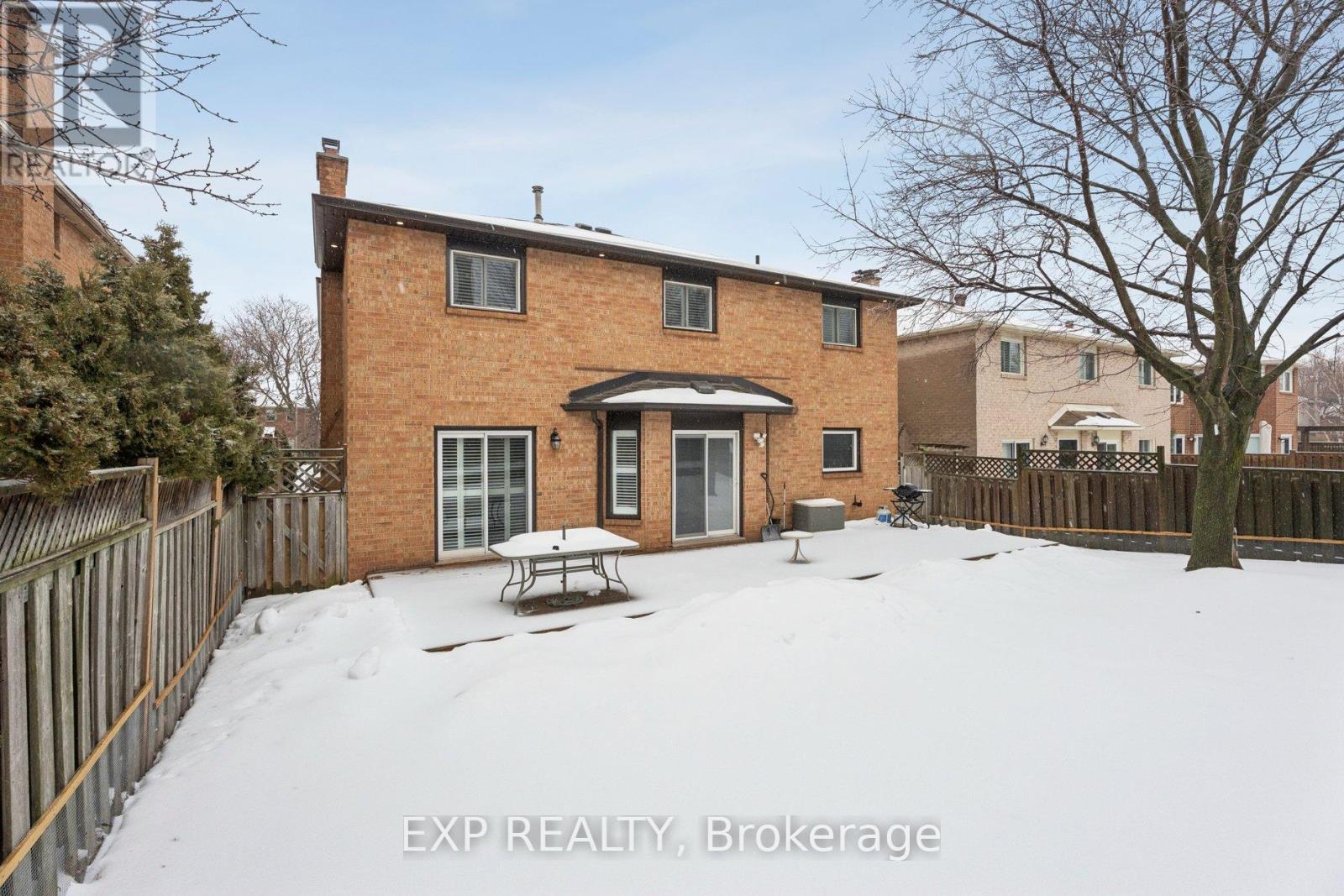 209 Nottingham Drive, Oakville, ON - Outdoor