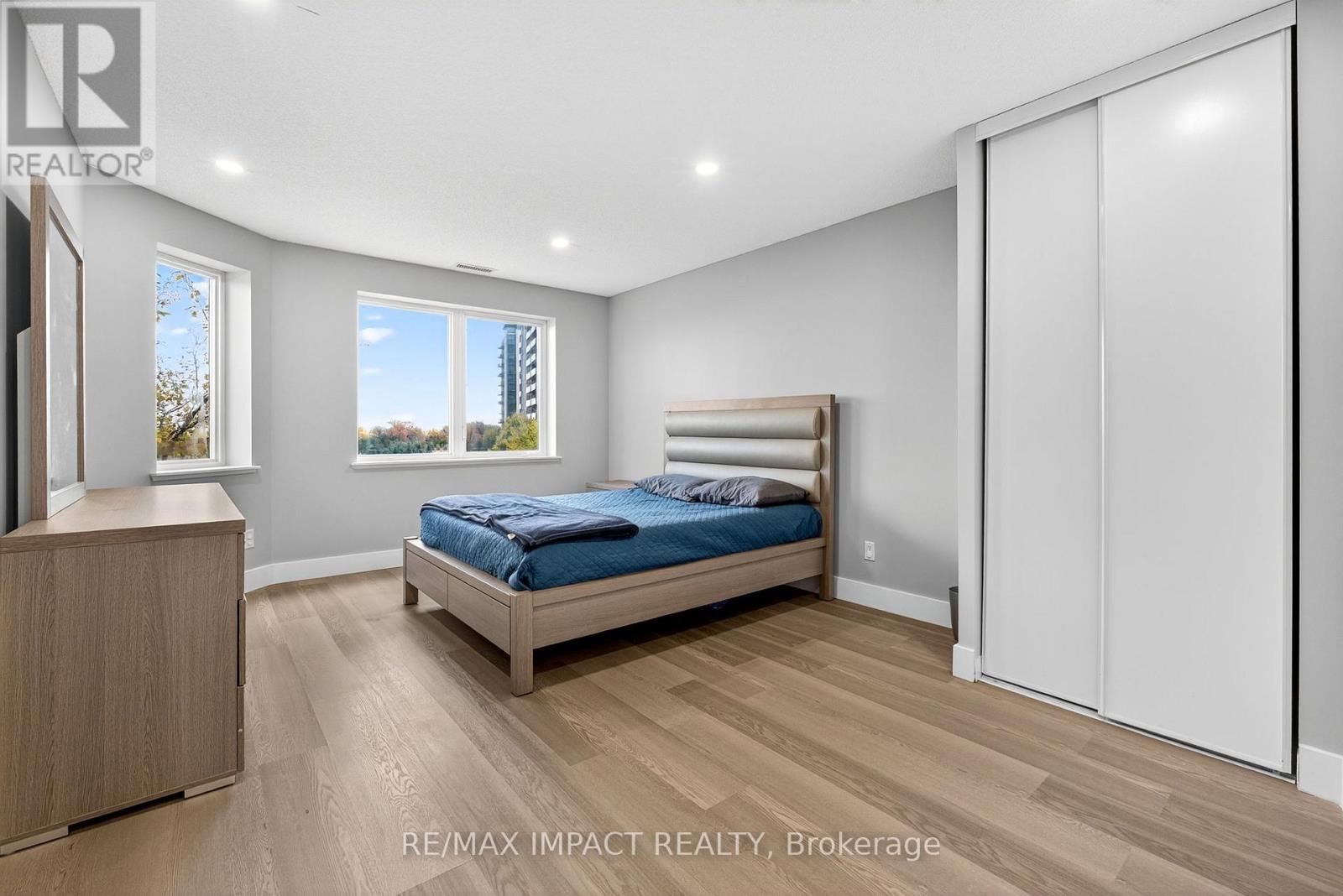 204 - 10 Dayspring Circle, Brampton, ON - Indoor Photo Showing Bedroom