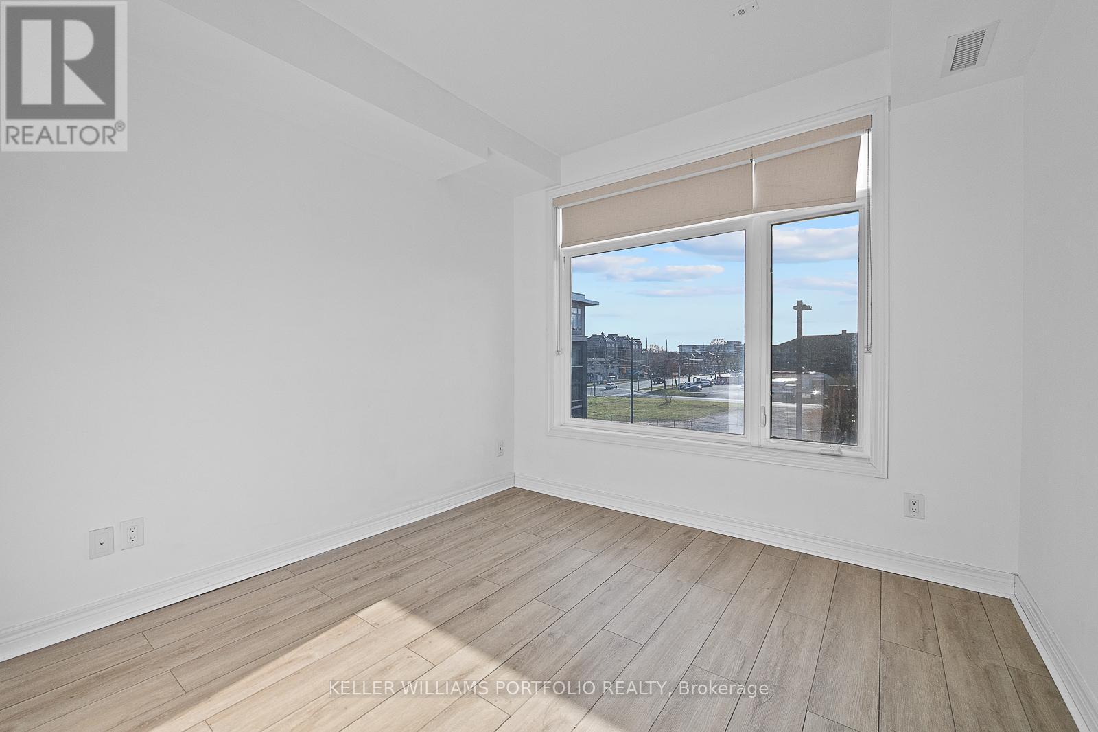 322 - 457 Plains Road E, Burlington, ON - Indoor Photo Showing Other Room