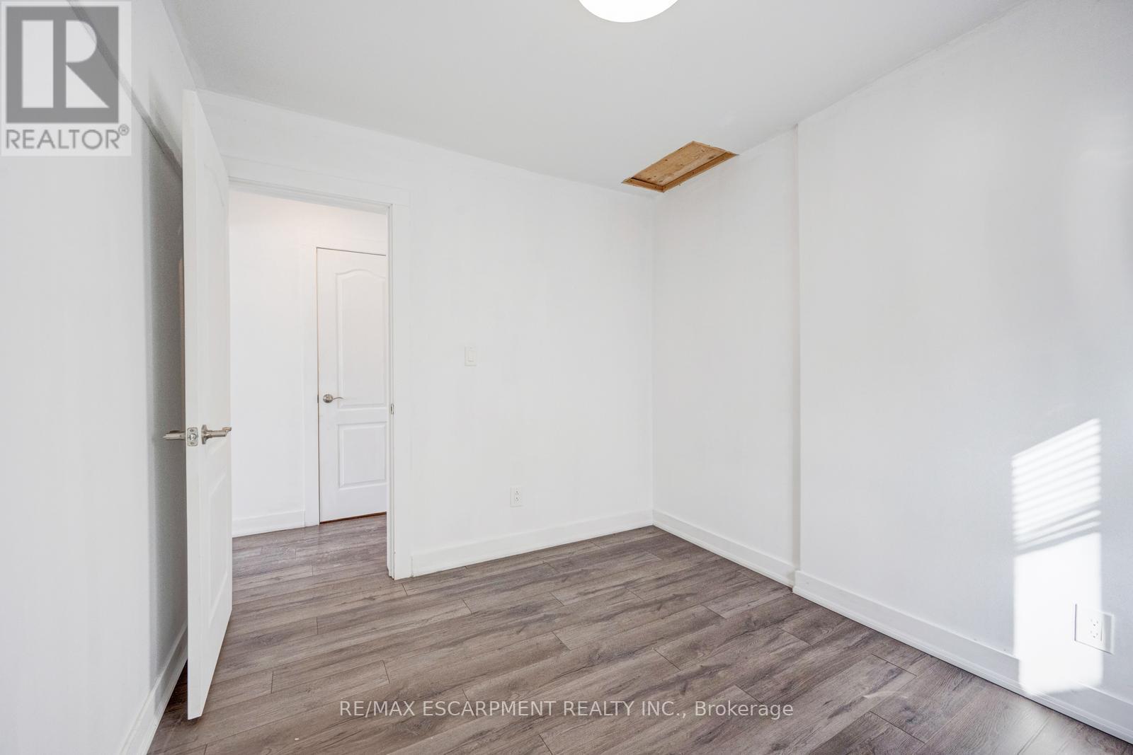 1099 Ogden Avenue, Mississauga, ON - Indoor Photo Showing Other Room