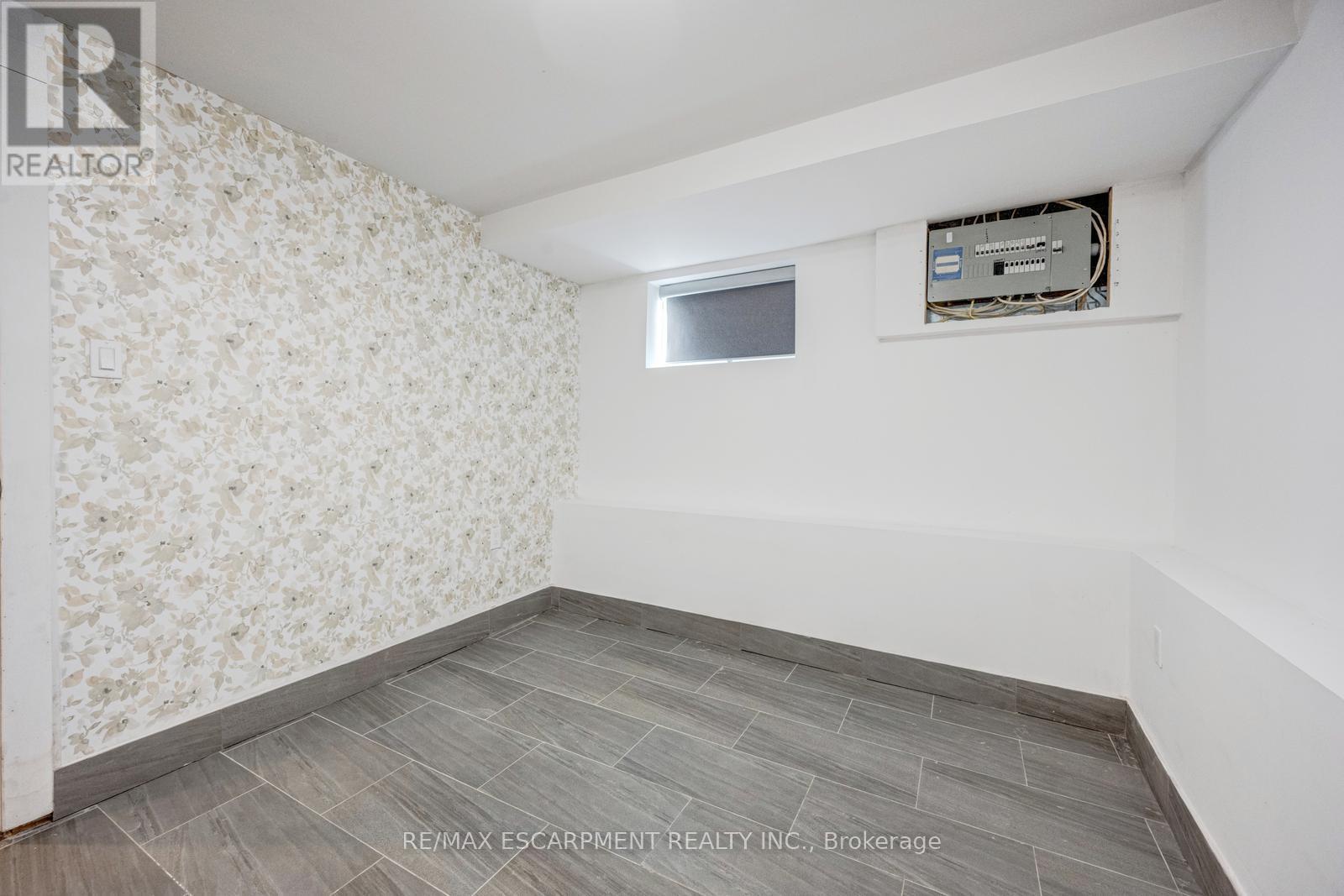 1099 Ogden Avenue, Mississauga, ON - Indoor Photo Showing Other Room