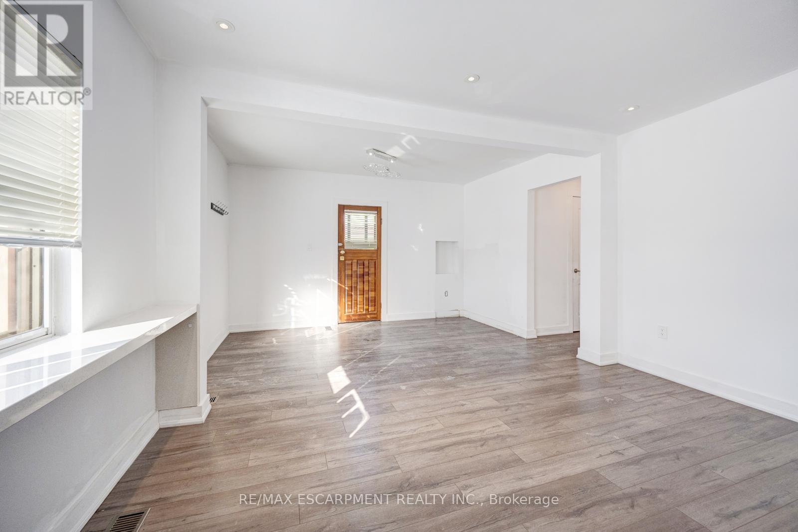 1099 Ogden Avenue, Mississauga, ON - Indoor Photo Showing Other Room