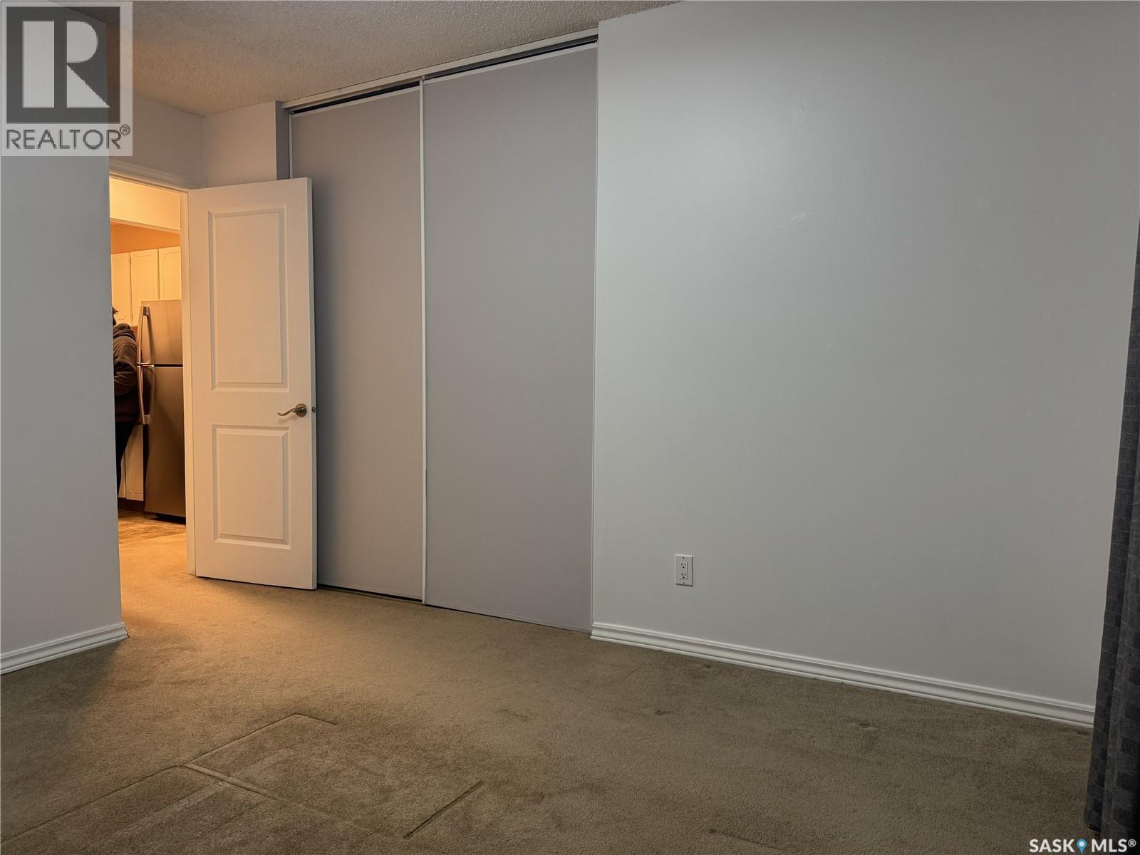 B 64 Nollet Avenue, Regina, SK - Indoor Photo Showing Other Room
