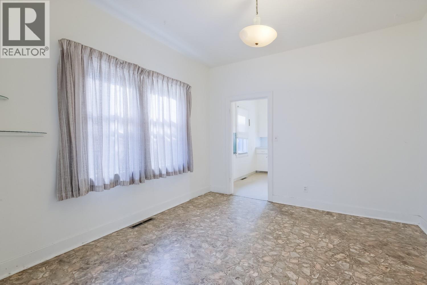 681 Main Street, Penticton, BC