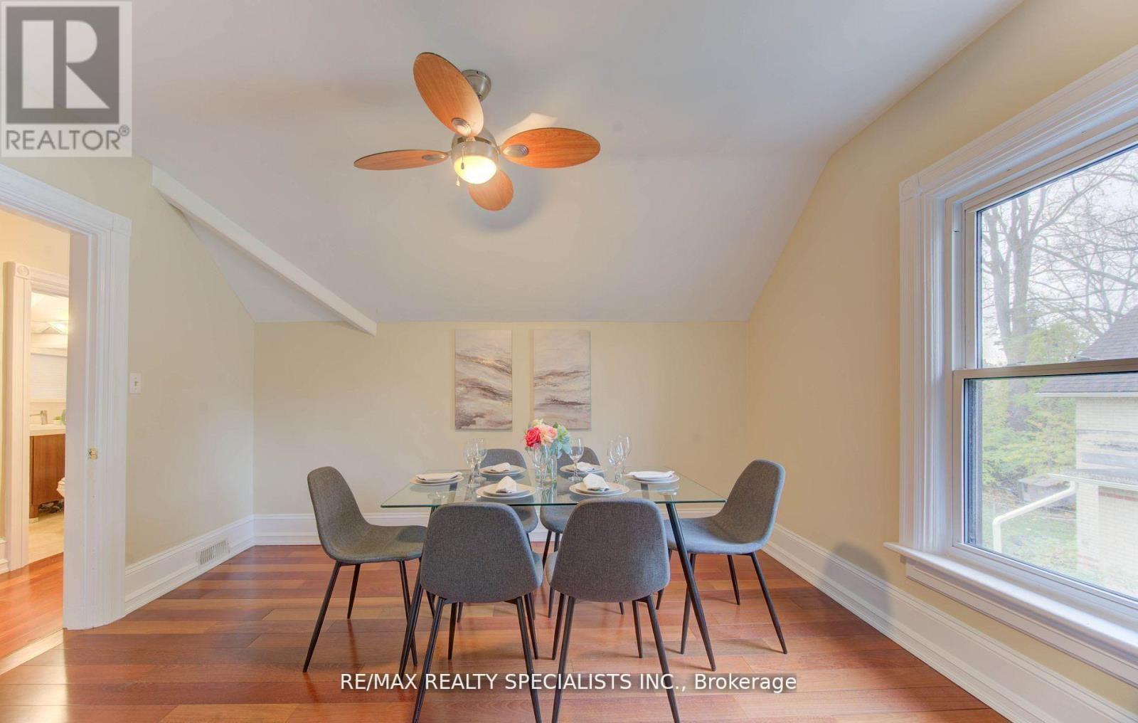 22 Cathay Street, Cambridge, ON - Indoor Photo Showing Dining Room