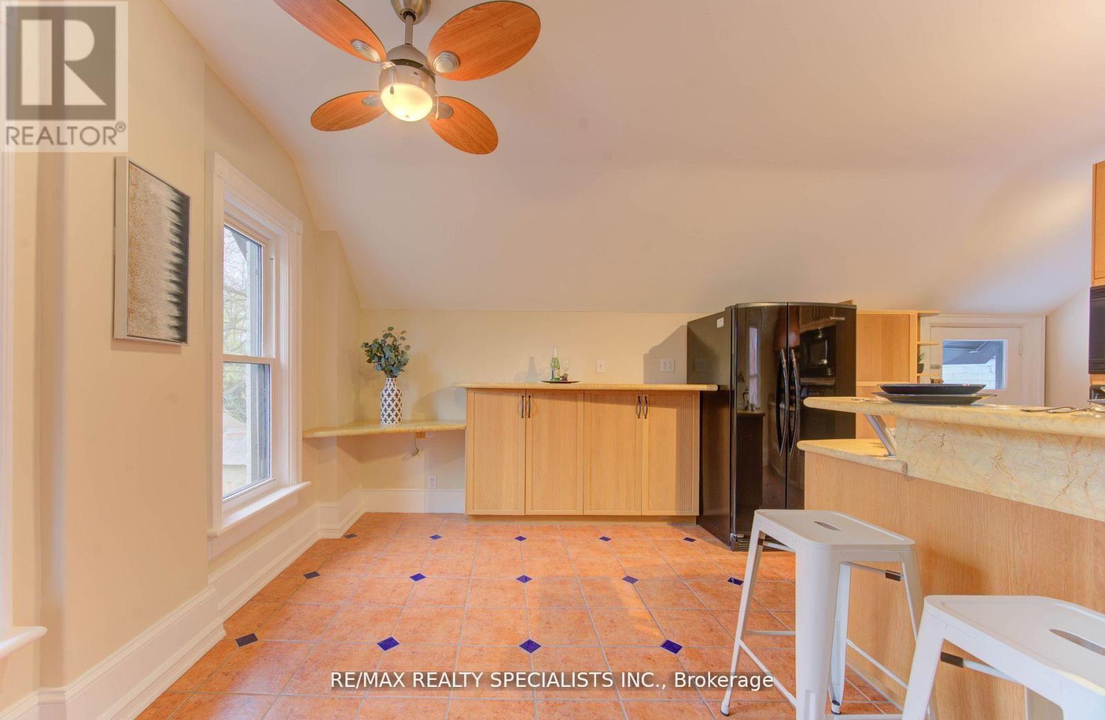 22 Cathay Street, Cambridge, ON - Indoor Photo Showing Other Room