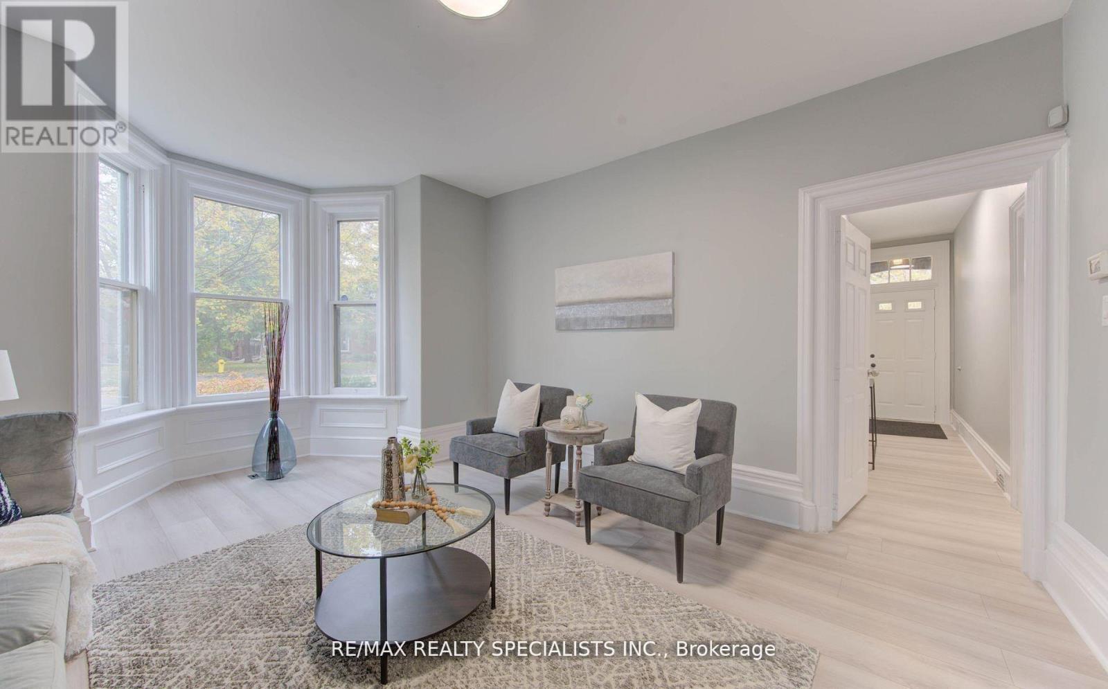 22 Cathay Street, Cambridge, ON - Indoor Photo Showing Other Room