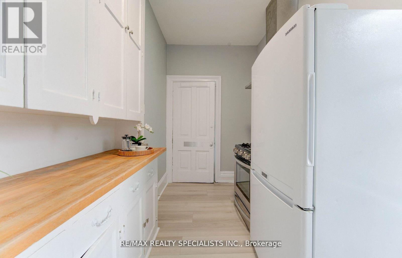 22 Cathay Street, Cambridge, ON -