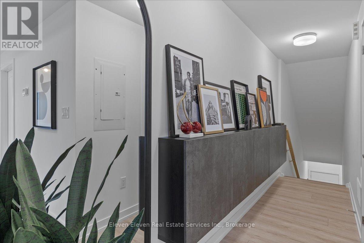 18 - 42 Lowes Road, Guelph, ON - Indoor Photo Showing Other Room