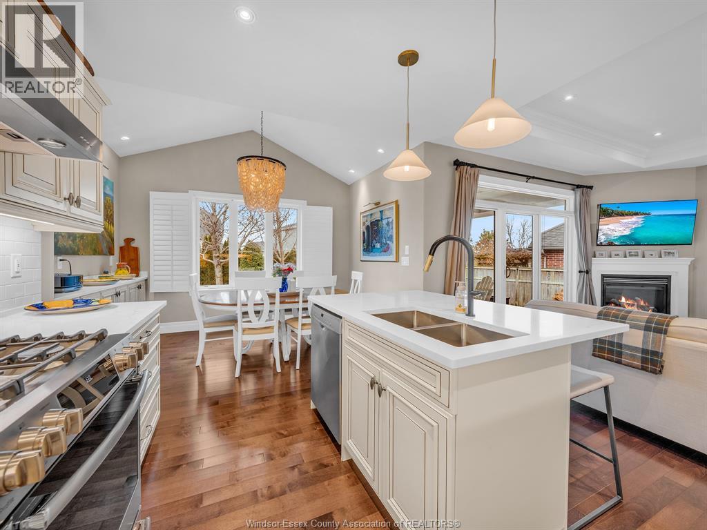 171 Woodycrest Avenue, Kingsville, ON - Indoor Photo Showing Kitchen With Fireplace With Double Sink