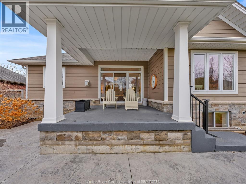 171 Woodycrest Avenue, Kingsville, ON - Outdoor With Exterior