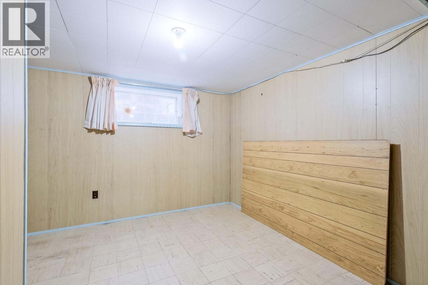 681 Main Street, Penticton, BC - Indoor Photo Showing Other Room