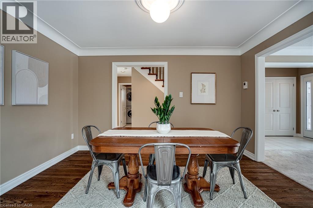 43 Glenayr Street, Hamilton, ON - Indoor Photo Showing Dining Room