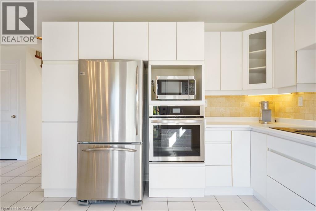 43 Glenayr Street, Hamilton, ON - Indoor Photo Showing Kitchen With Stainless Steel Kitchen