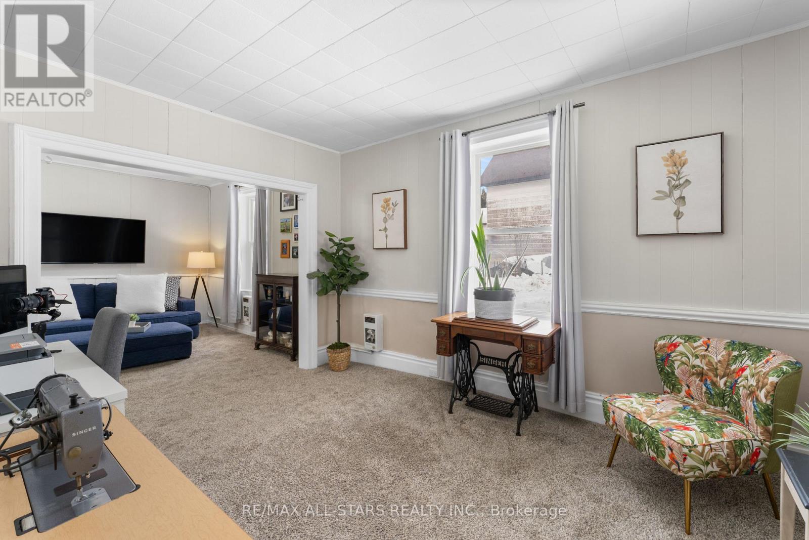 33 John Street, Kawartha Lakes (Fenelon Falls), ON - Indoor