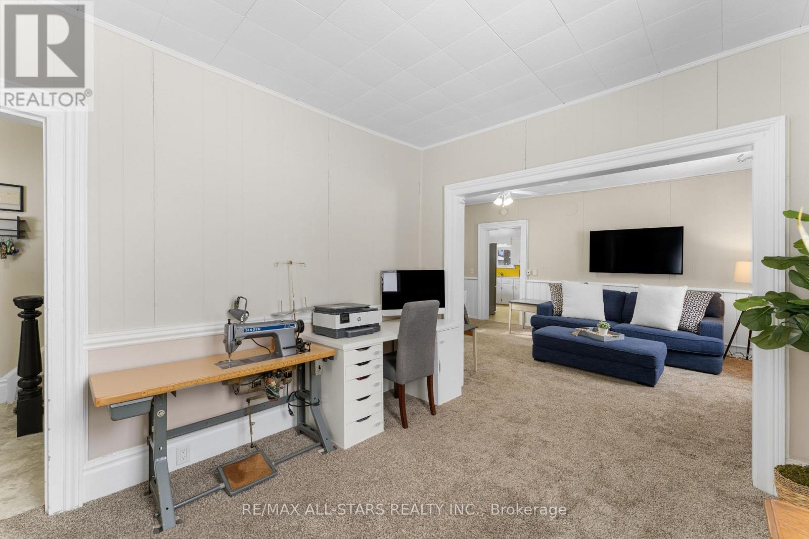 33 John Street, Kawartha Lakes (Fenelon Falls), ON - Indoor