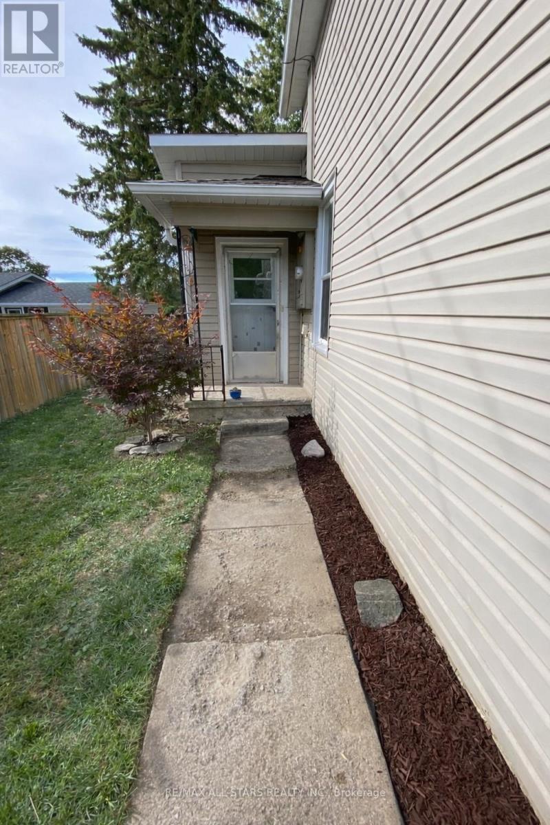 33 John Street, Kawartha Lakes (Fenelon Falls), ON - Outdoor