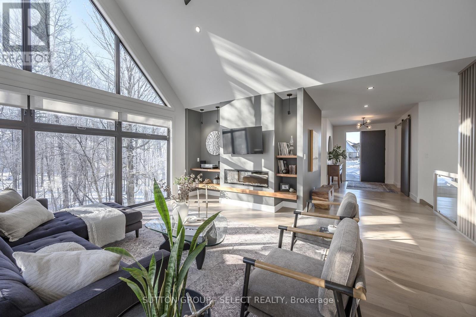 34 Princeton Terrace, London South (South K), ON - Indoor