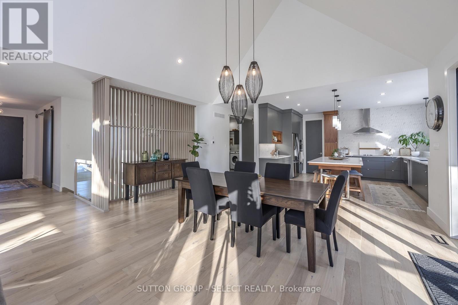 34 Princeton Terrace, London South (South K), ON - Indoor Photo Showing Dining Room