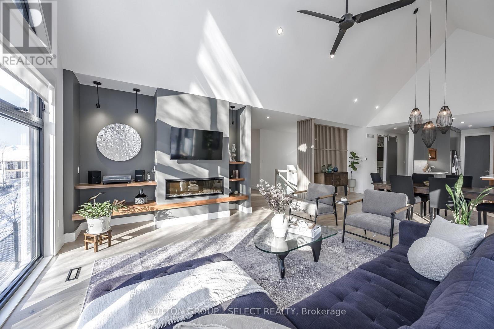 34 Princeton Terrace, London South (South K), ON - Indoor Photo Showing Living Room