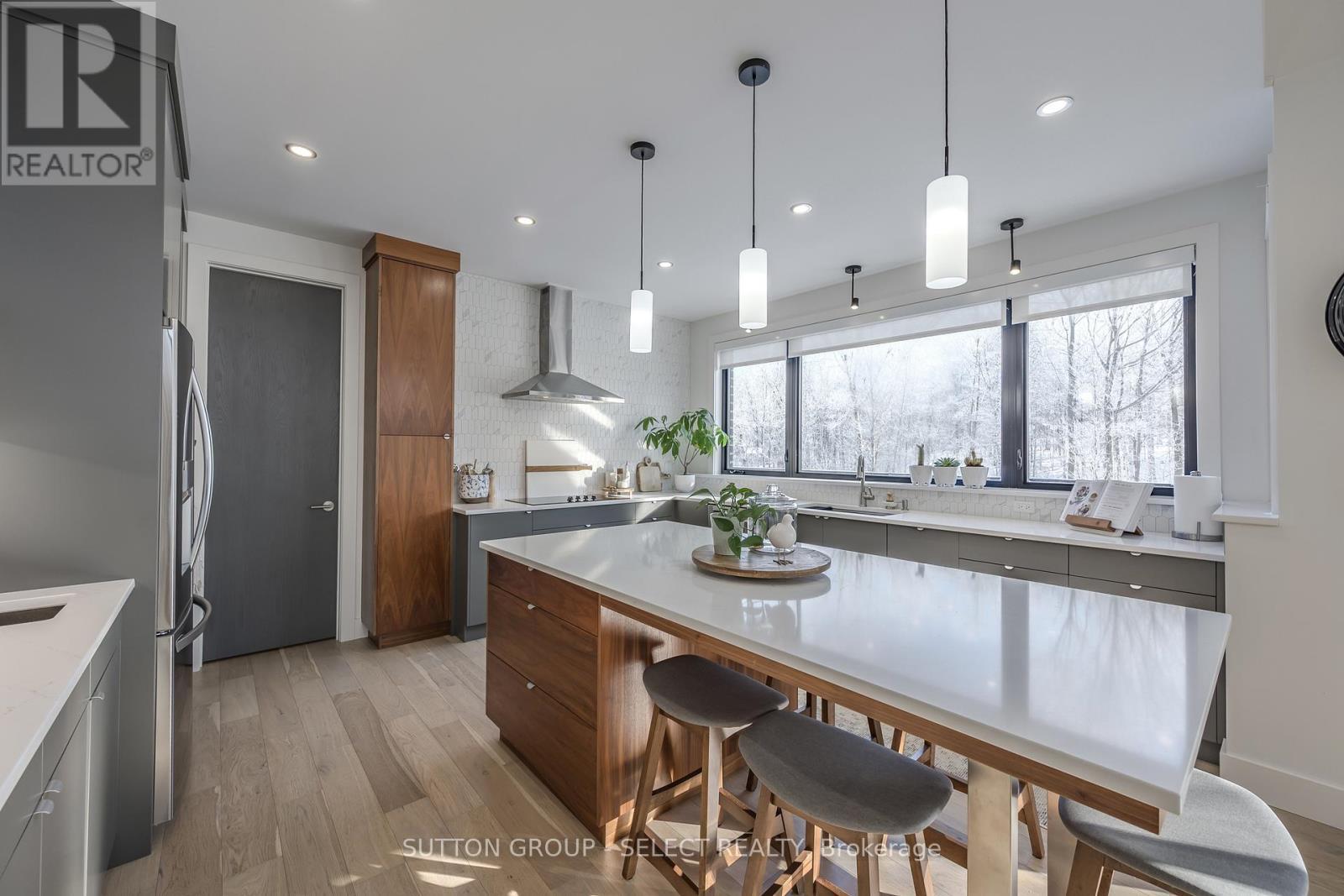 34 Princeton Terrace, London South (South K), ON - Indoor Photo Showing Kitchen With Upgraded Kitchen