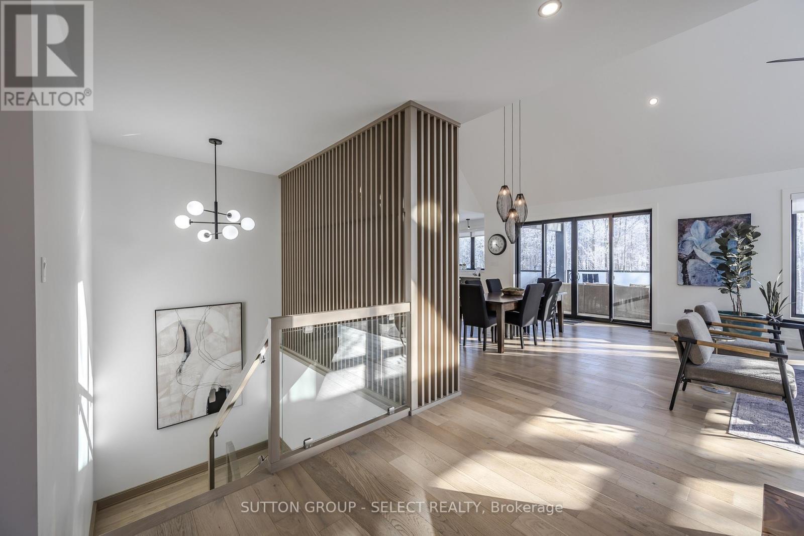 34 Princeton Terrace, London South (South K), ON - Indoor