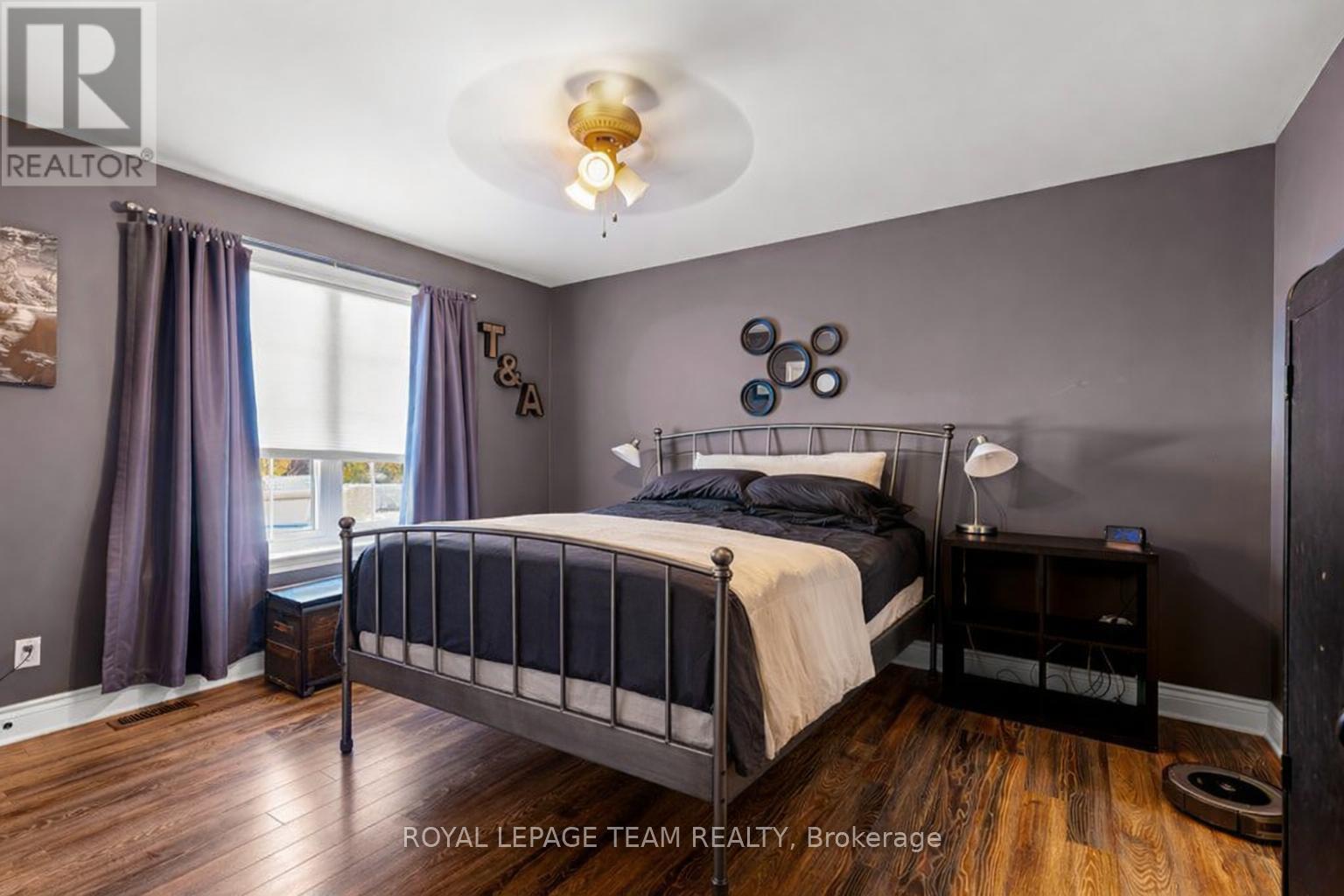 8094 County Road 44 Road, Edwardsburgh/Cardinal, ON - Indoor Photo Showing Bedroom