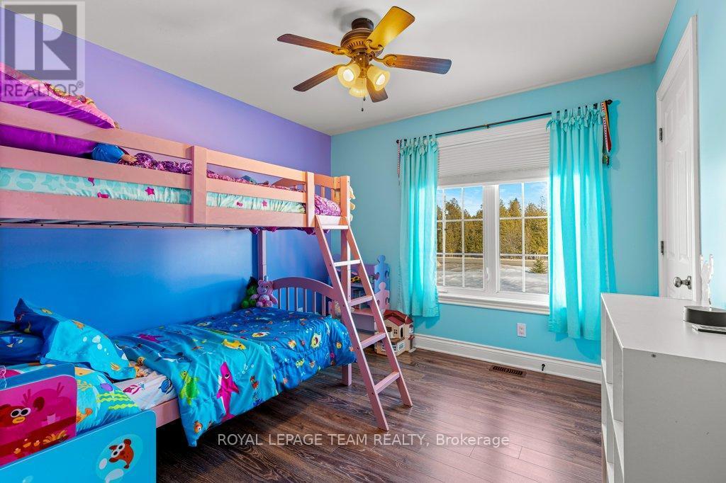 8094 County Road 44 Road, Edwardsburgh/Cardinal, ON - Indoor Photo Showing Bedroom