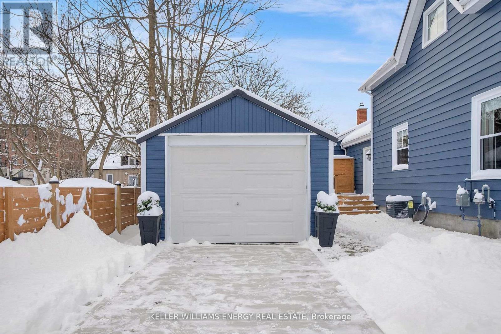 186 Durham Street, Cobourg, ON - Outdoor