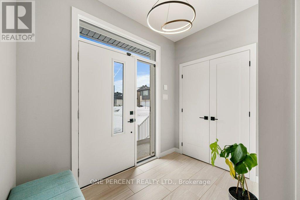 Foyer - 26 Stanzel Drive, Carleton Place, ON - Indoor Photo Showing Other Room