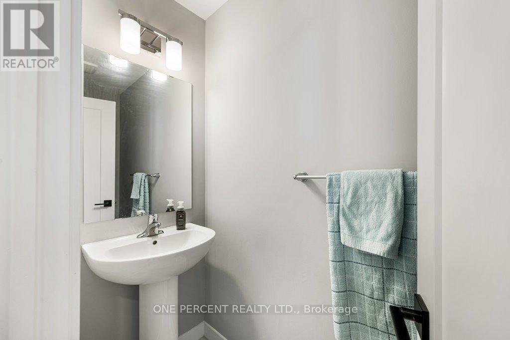 Powder Room - 26 Stanzel Drive, Carleton Place, ON - Indoor Photo Showing Bathroom