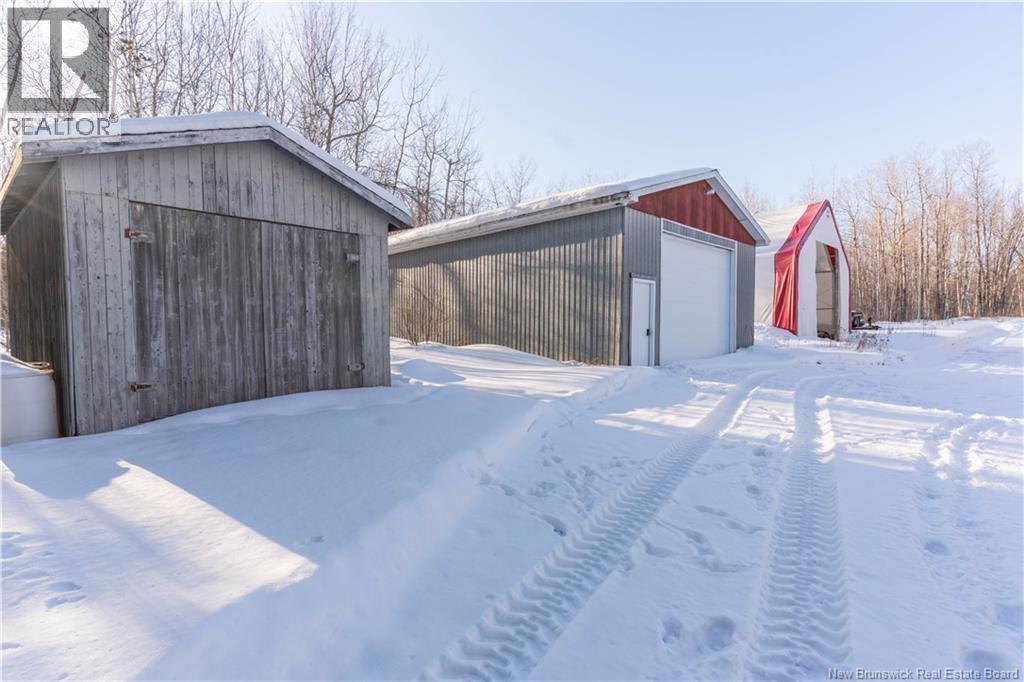 15 Mckinnon Road, Miramichi, NB - Outdoor