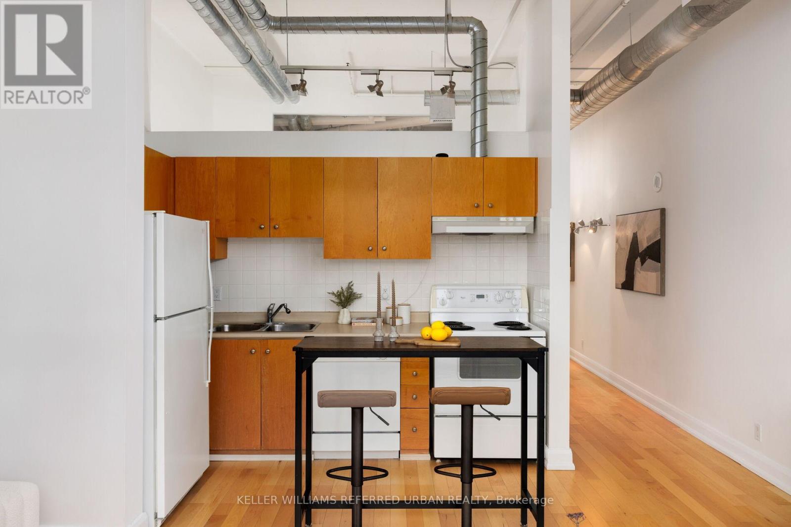 804 - 700 King Street, Toronto, ON - Indoor Photo Showing Kitchen With Double Sink