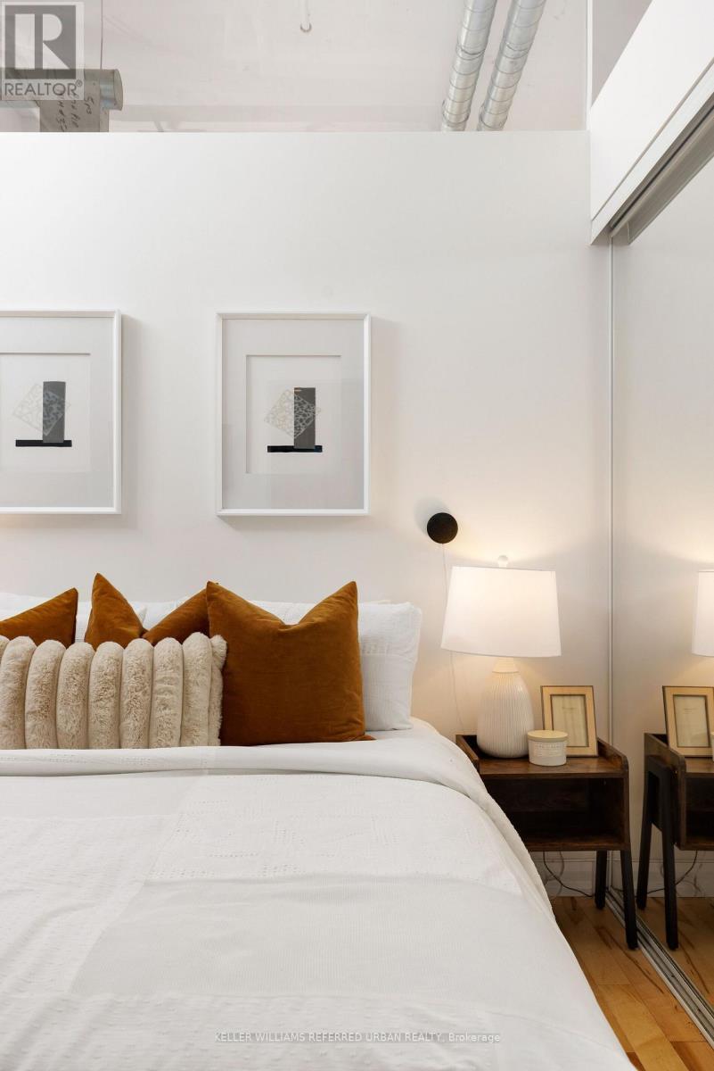 804 - 700 King Street, Toronto, ON - Indoor Photo Showing Bedroom