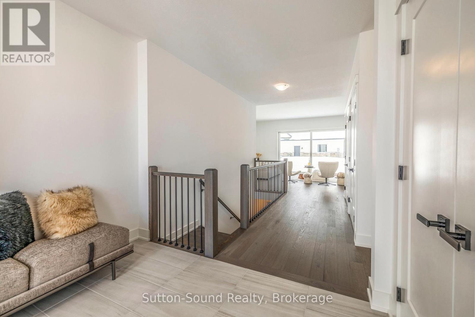 116 Laurens Lane, Georgian Bluffs, ON - Indoor Photo Showing Other Room