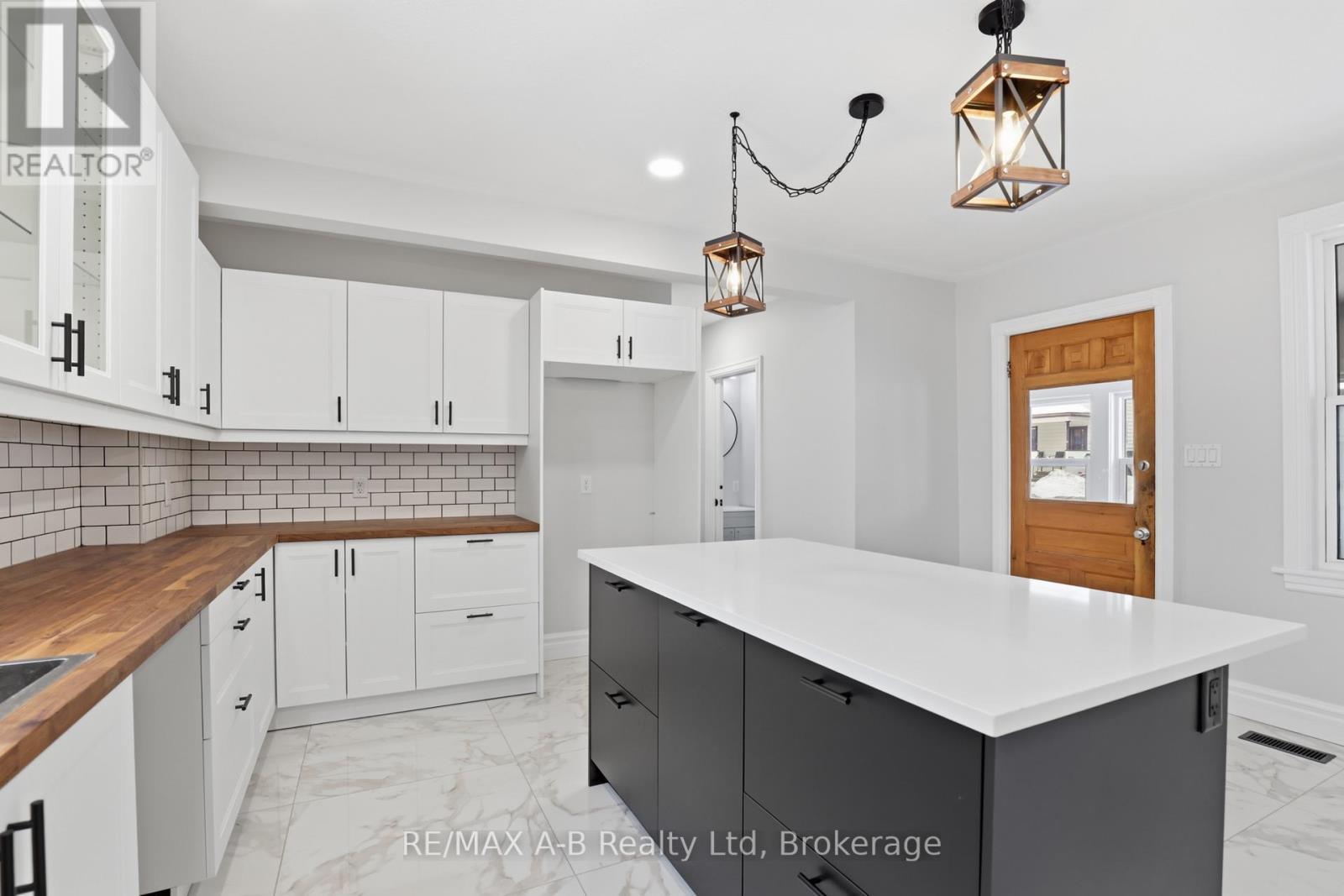 307 Nelson Street, Stratford, ON - Indoor Photo Showing Kitchen