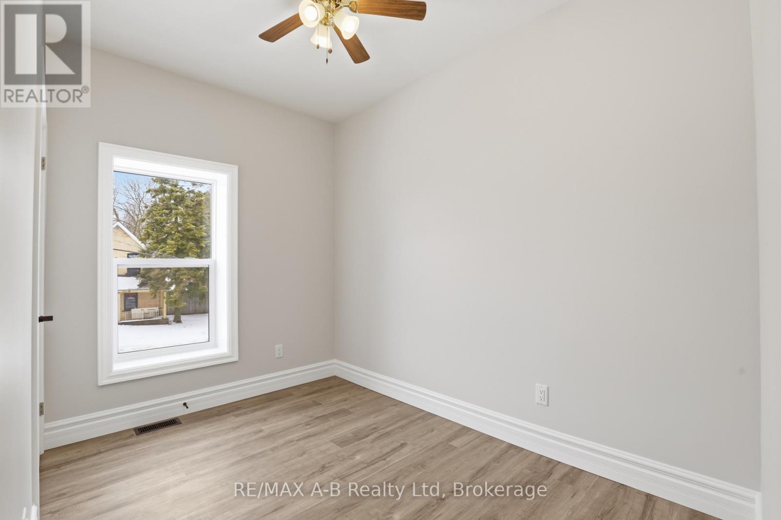 307 Nelson Street, Stratford, ON - Indoor Photo Showing Other Room