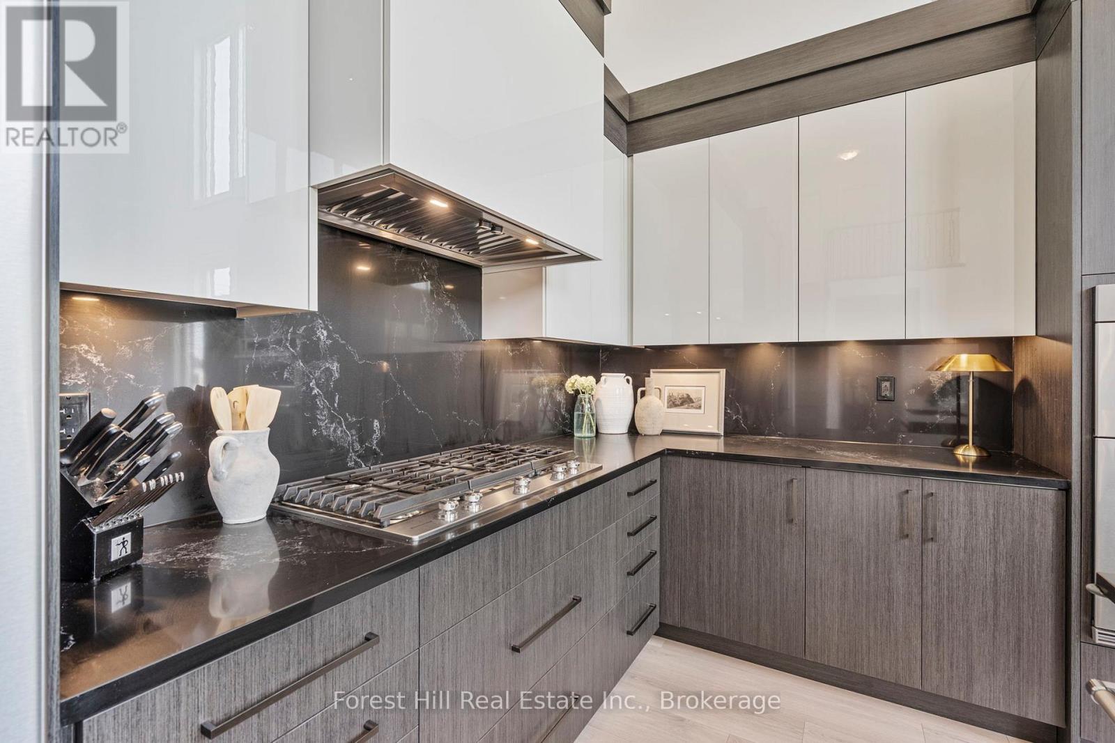 87 Goldie Court, Blue Mountains, ON - Indoor Photo Showing Kitchen