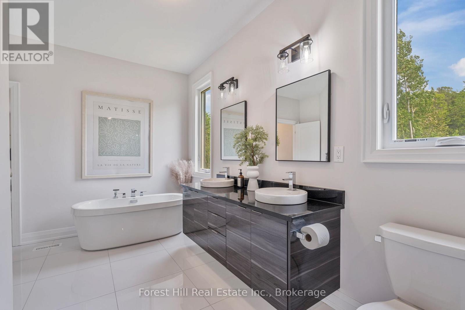 87 Goldie Court, Blue Mountains, ON - Indoor Photo Showing Bathroom