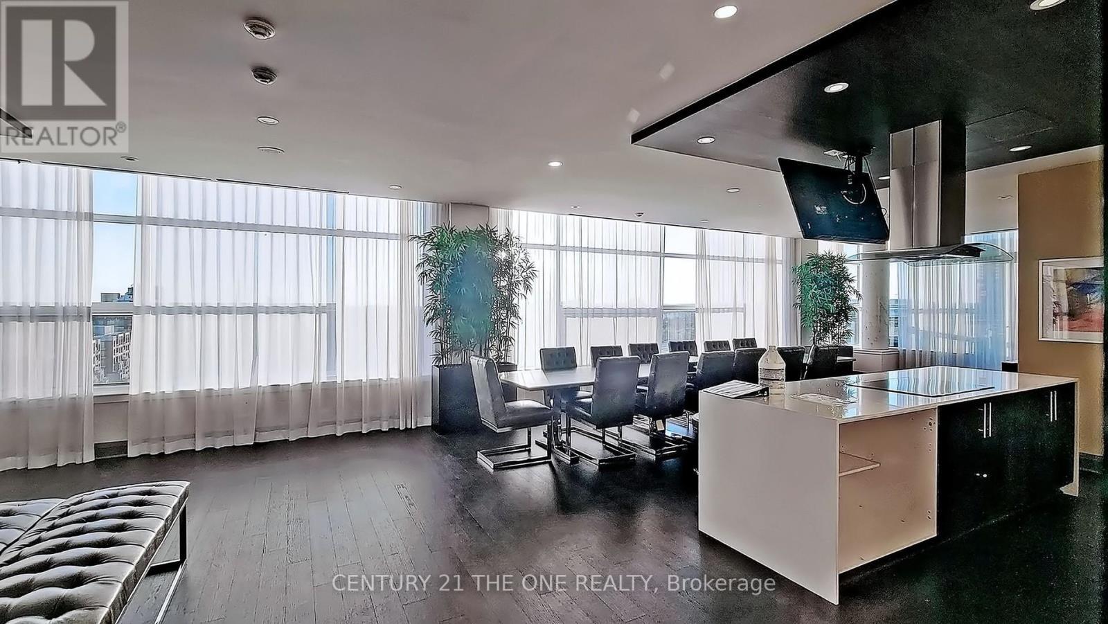 304F - 8130 Birchmount Road, Markham, ON - Indoor Photo Showing Other Room