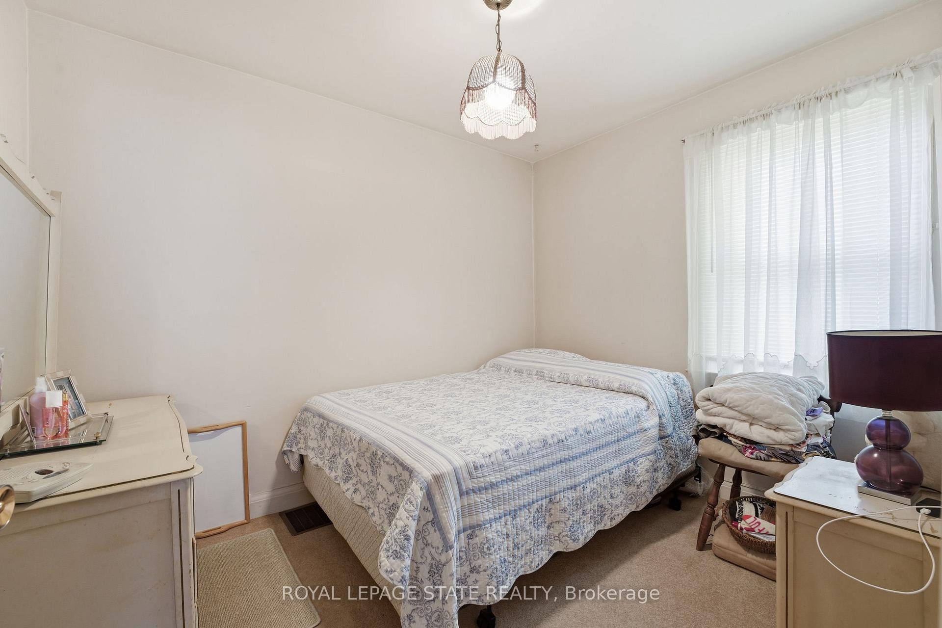 298 Sanatorium Road, Hamilton, ON - Indoor Photo Showing Bedroom
