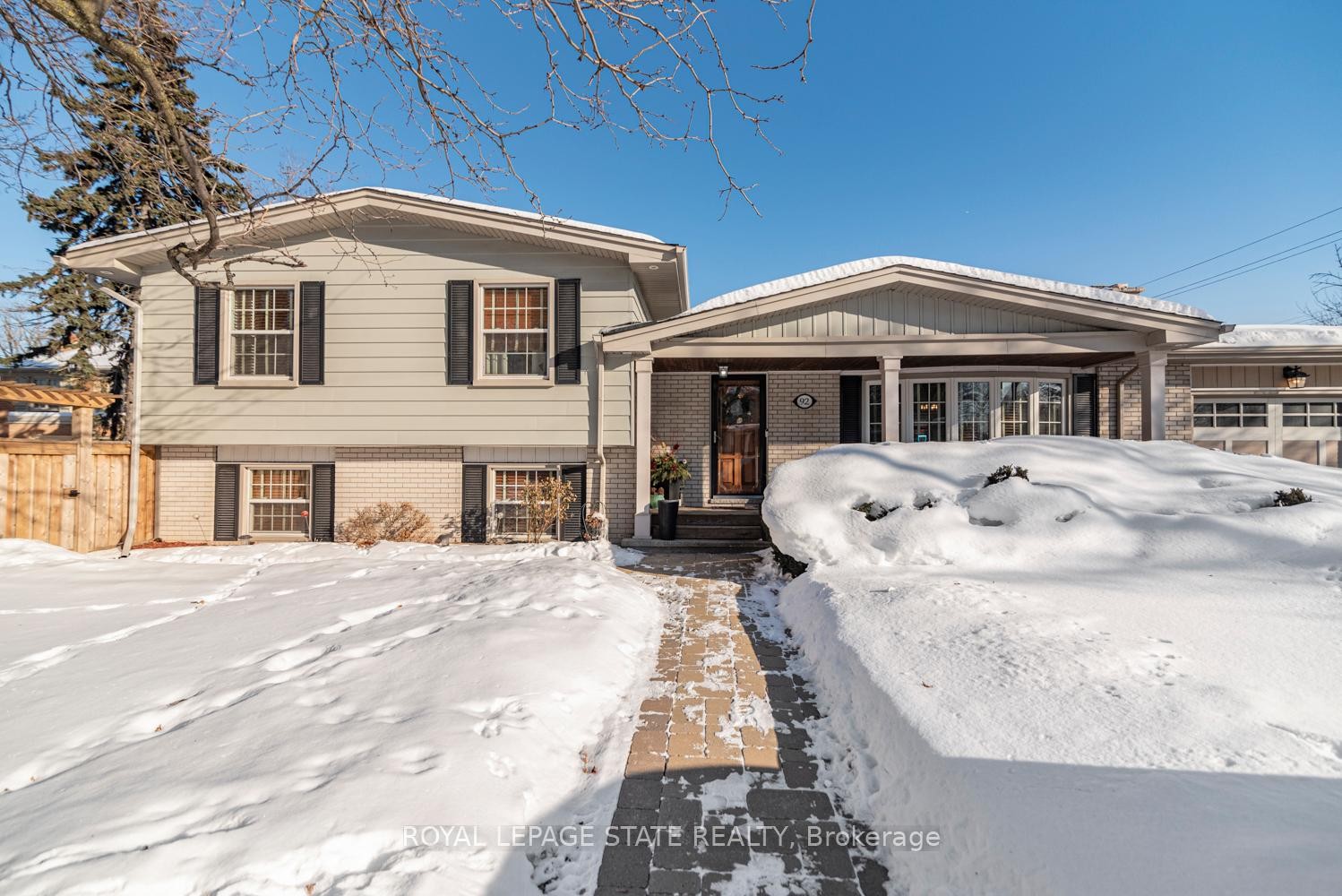 92 Auchmar Road, Hamilton, ON - Outdoor With Facade