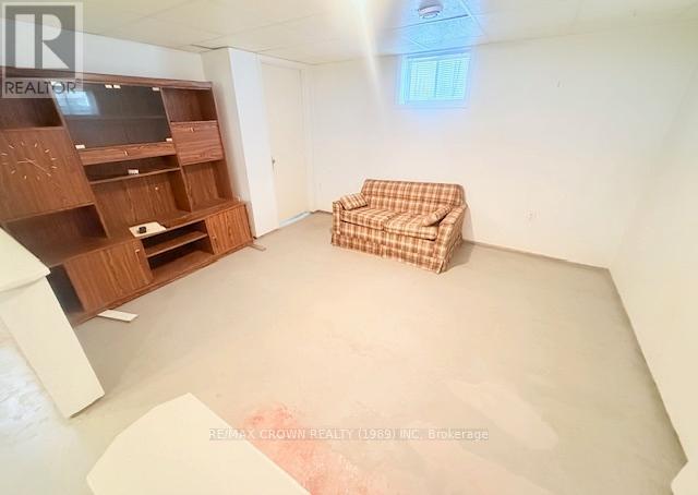 60 Egerton Street, Kapuskasing, ON - Indoor Photo Showing Other Room