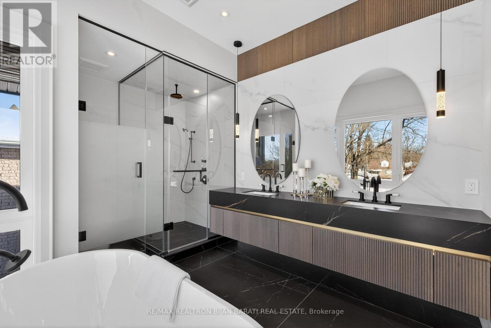 70 Abitibi Avenue, Toronto, ON - Indoor Photo Showing Other Room