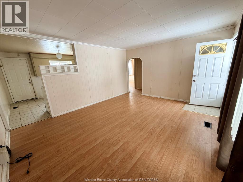 1651 Aubin, Windsor, ON - Indoor Photo Showing Other Room